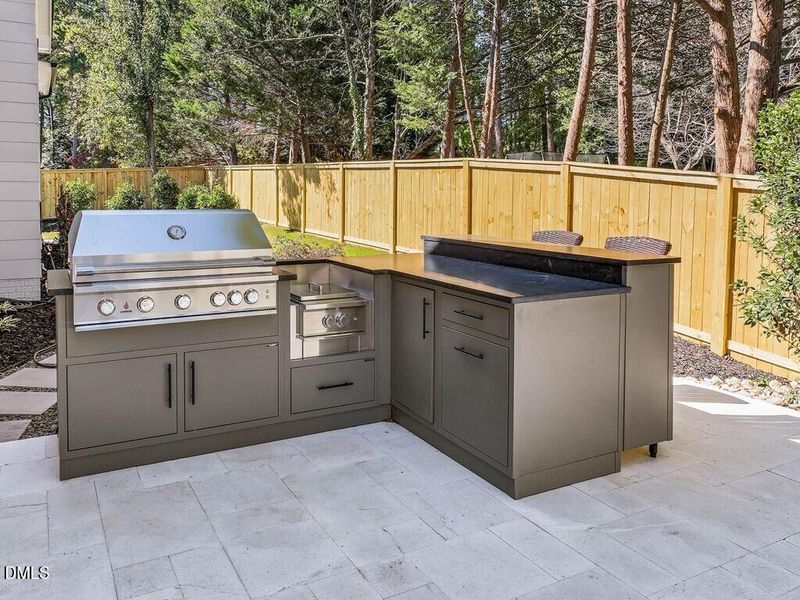 112_Outdoor Living Space