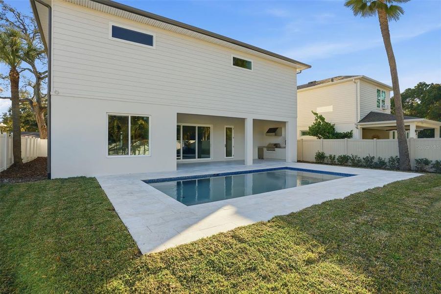 Exterior details and patio area of a home in , Tampa (Image 35).