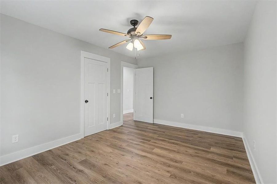 Spacious, unfurnished interior of a new home in , Emerson (Image 35).