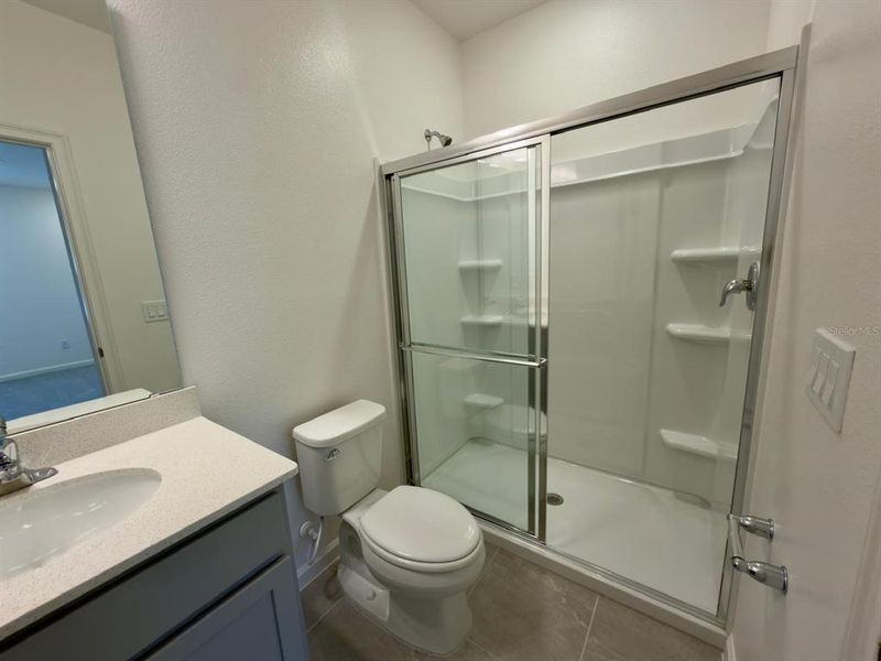 Furnished interior view inside a new home in , Orlando (Image 9).