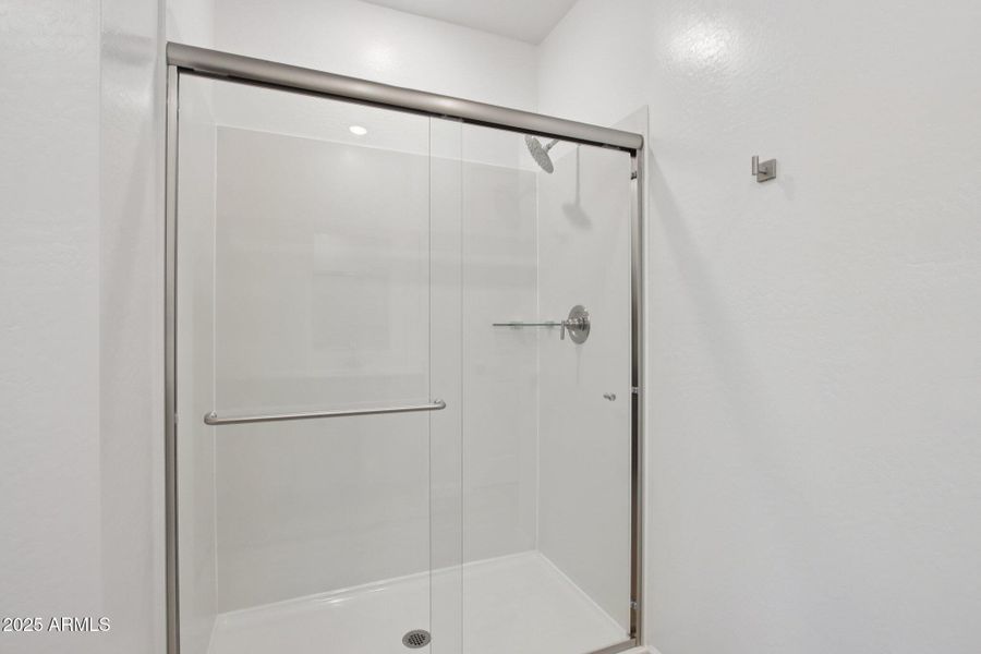 36-web-or-mls-W Brown St-S2708-036