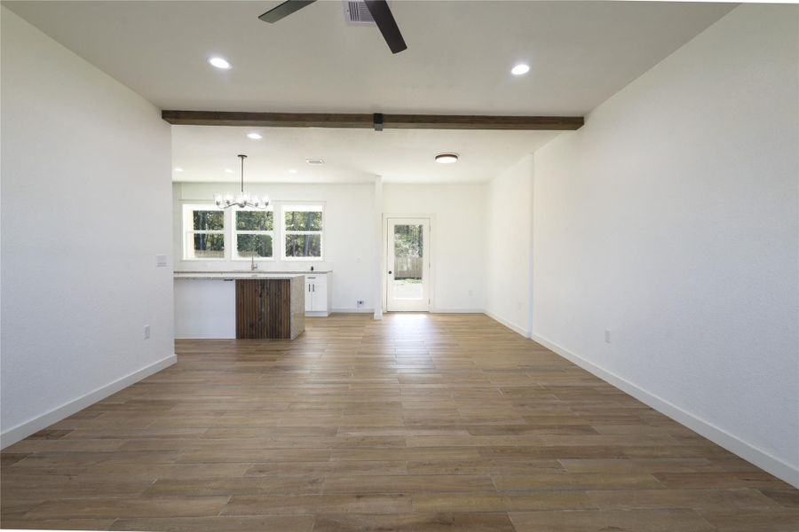 Spacious, unfurnished interior of a new home in , Conroe (Image 13).