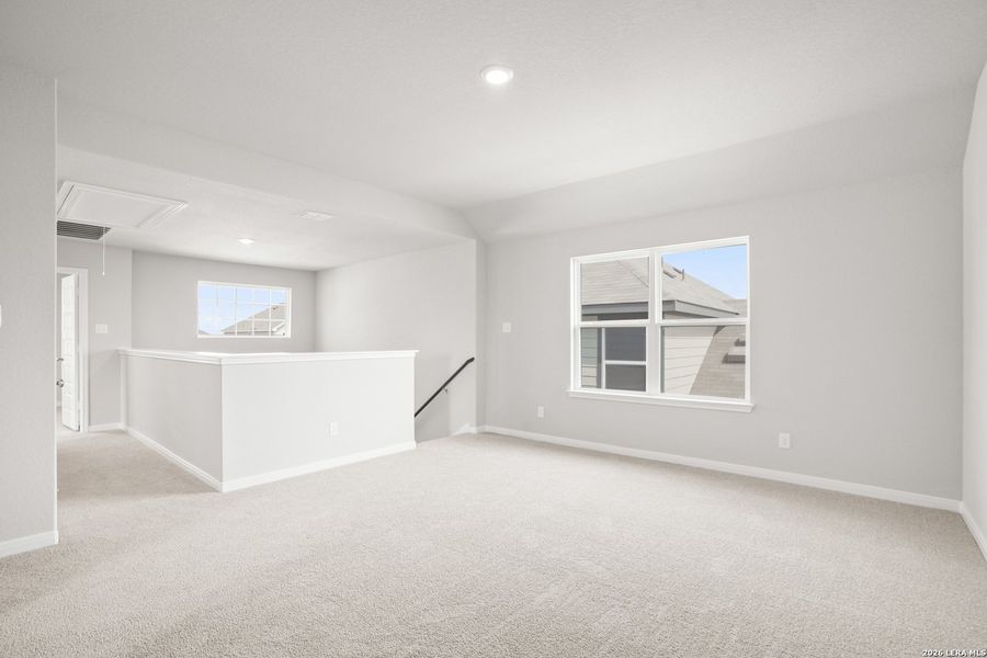 Spacious, unfurnished interior of a new home in Hickory Ridge, Elmendorf (Image 23).