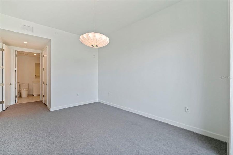 Spacious, unfurnished interior of a new home in , St. Petersburg (Image 58). Spacious, unfurnished interior of a new home in , St. Petersburg (Image 58).