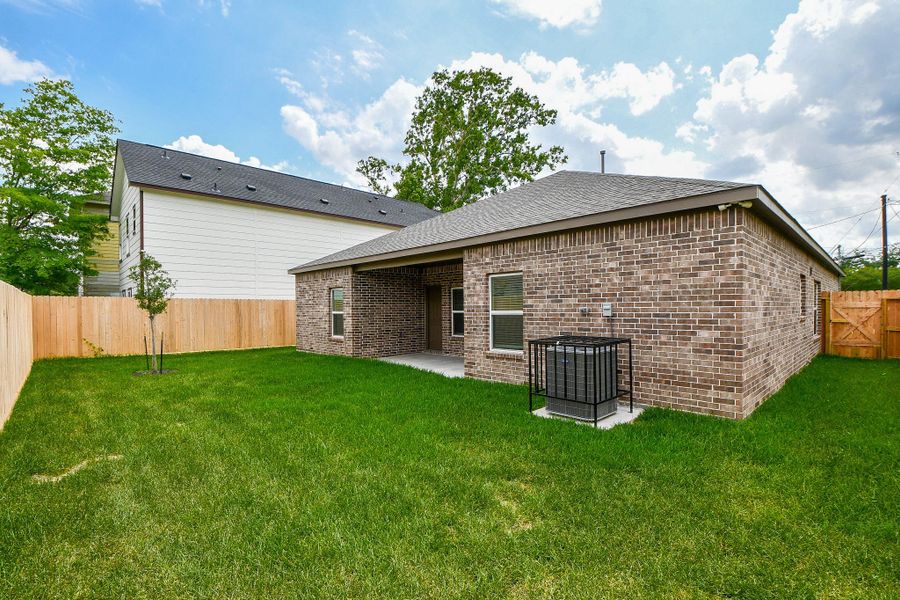 Exterior details and patio area of a home in , Houston (Image 22). Exterior details and patio area of a home in , Houston (Image 22).