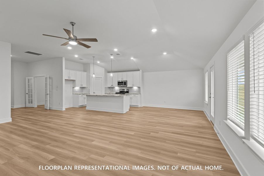 Image 36 of a home in Pinewood at Grand Texas.