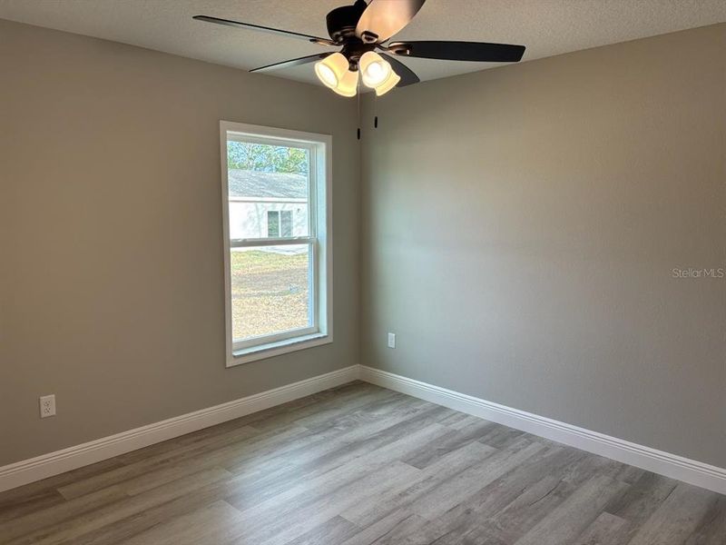 Spacious, unfurnished interior of a new home in , Citrus Springs (Image 29).