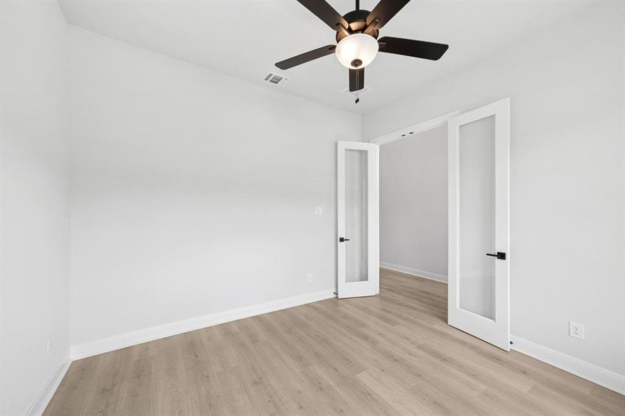 Spacious, unfurnished interior of a new home in Highwoods, Fort Worth (Image 15). Spacious, unfurnished interior of a new home in Highwoods, Fort Worth (Image 15).