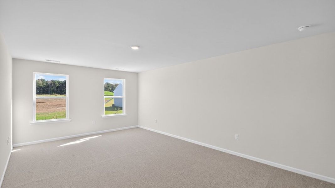 Spacious, unfurnished interior of a new home in Olive Branch, Clayton (Image 29).