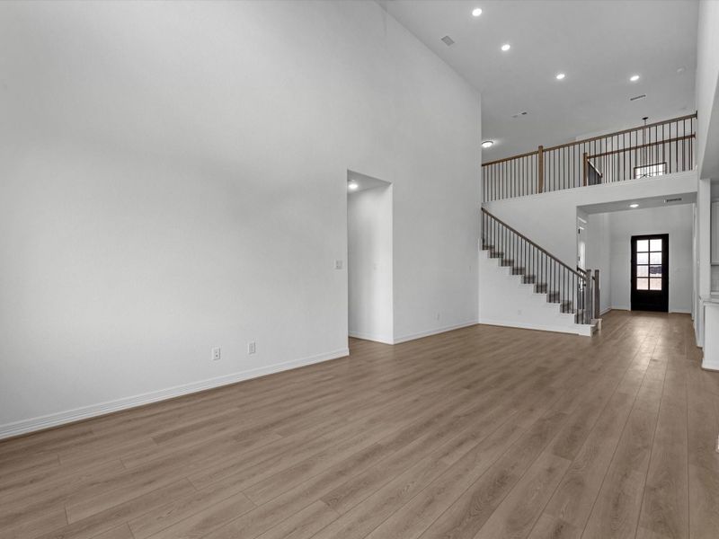 Spacious, unfurnished interior of a new home in Austin Point, Richmond (Image 20).
