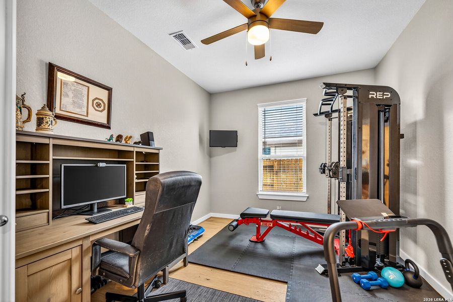 Furnished interior view inside a new home in Meyer Ranch, New Braunfels (Image 7).