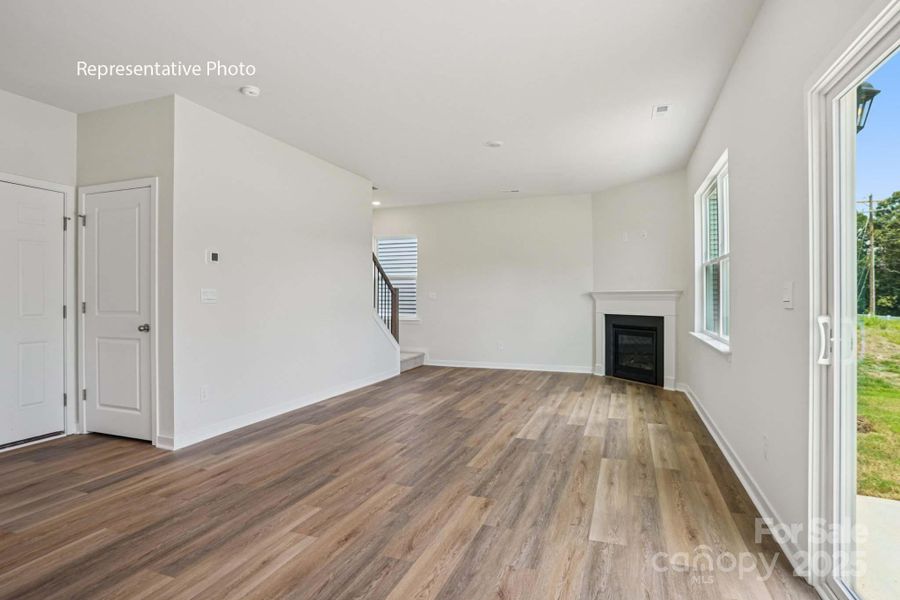 Spacious, unfurnished interior of a new home in Calvin Creek, Troutman (Image 30).