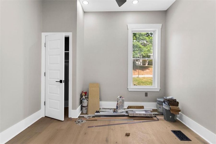 Spacious, unfurnished interior of a new home in , Atlanta (Image 42).