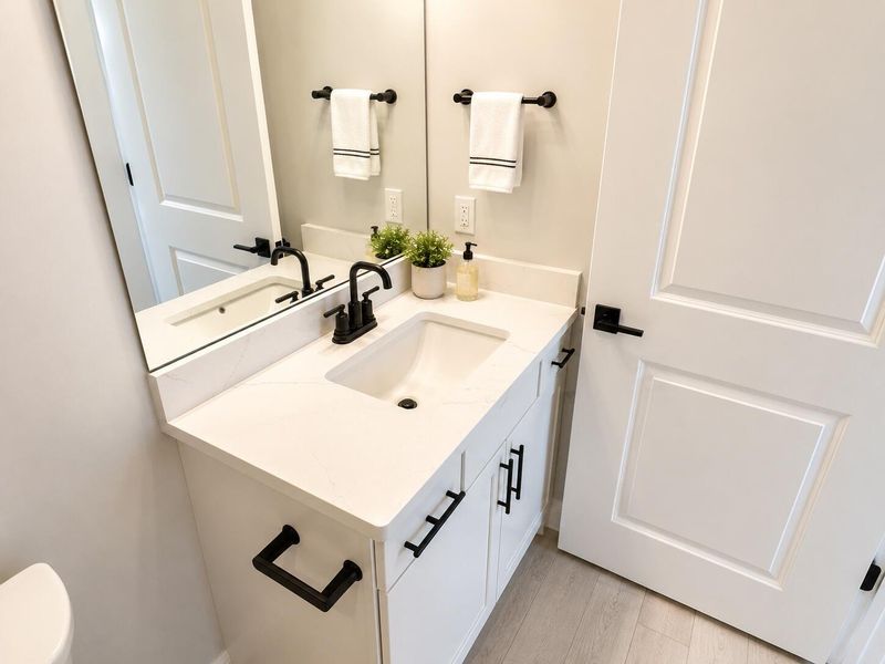 11-guest_bathroom