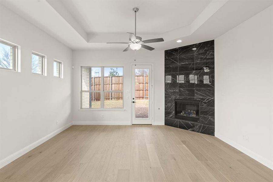 Spacious, unfurnished interior of a new home in Lake Shore Village, Rowlett (Image 31).