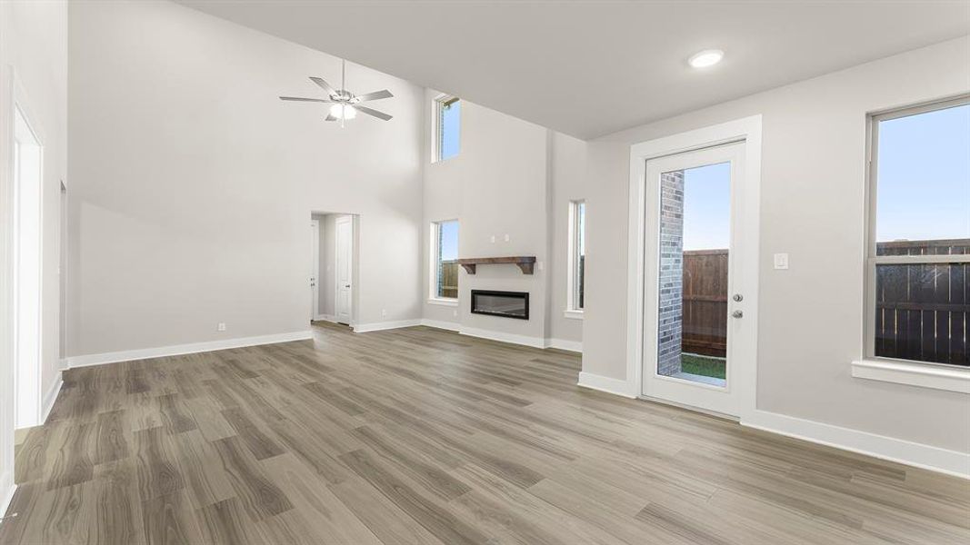 13. 1413 Clare - Dining 13. 1413 Clare - Dining