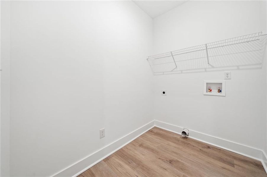 Spacious, unfurnished interior of a new home in , Ellijay (Image 15).