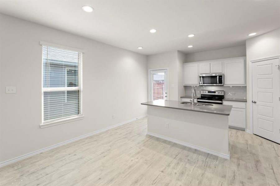 08. 1706 Potomac - Dining (2) 08. 1706 Potomac - Dining (2)