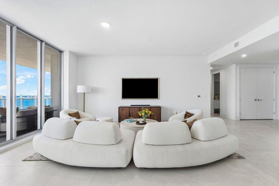 033-220LakeShoreDrive-2109-LakePark-FL-3