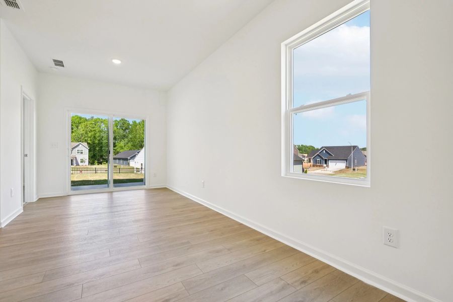 Representative images and renderings are for illustrative purposes. Actual structural options and design finishes of home may vary. Representative images and renderings are for illustrative purposes. Actual structural options and design finishes of home may vary.