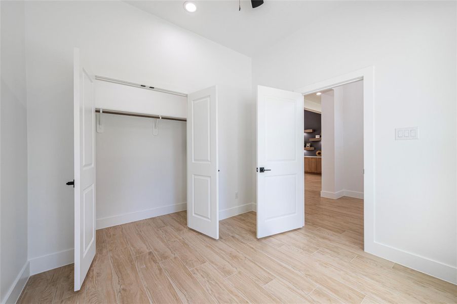 Spacious, unfurnished interior of a new home in , Dayton (Image 25).