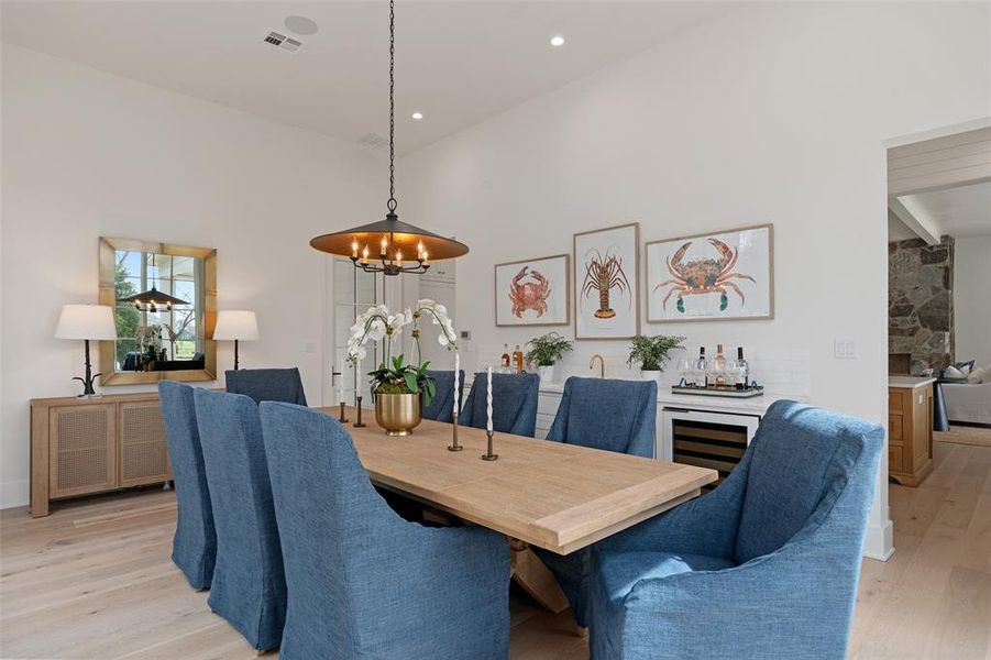 Furnished interior view inside a new home in , Malakoff (Image 34).