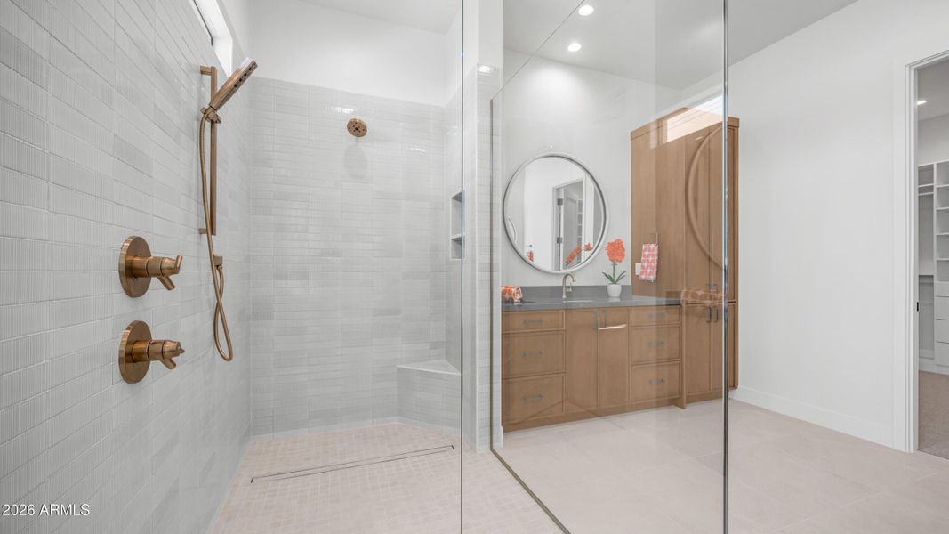 Lot 2 (28) - Copy Lot 2 (28) - Copy