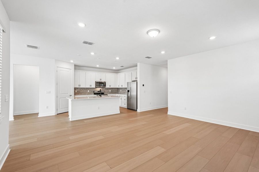 Spacious, unfurnished interior of a new home in Seaire, Parrish (Image 16).
