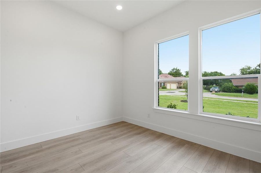 Spacious, unfurnished interior of a new home in , Dallas (Image 23).