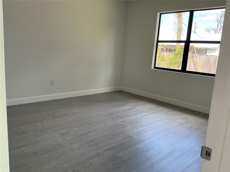 Spacious, unfurnished interior of a new home in , Palm Bay (Image 13).