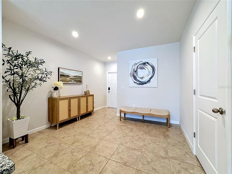 Furnished interior view inside a new home in , Bradenton (Image 30).