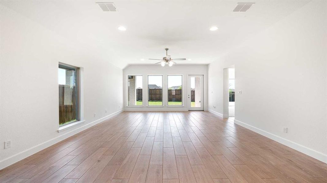Spacious, unfurnished interior of a new home in Devonshire, Forney (Image 18).