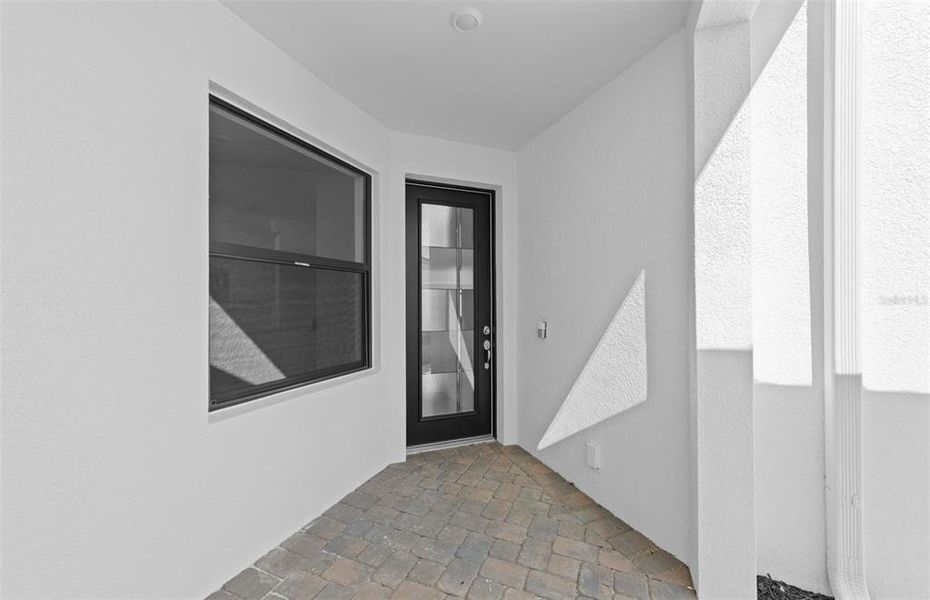 Spacious, unfurnished interior of a new home in Del Webb Catalina, Lakewood Ranch (Image 12).