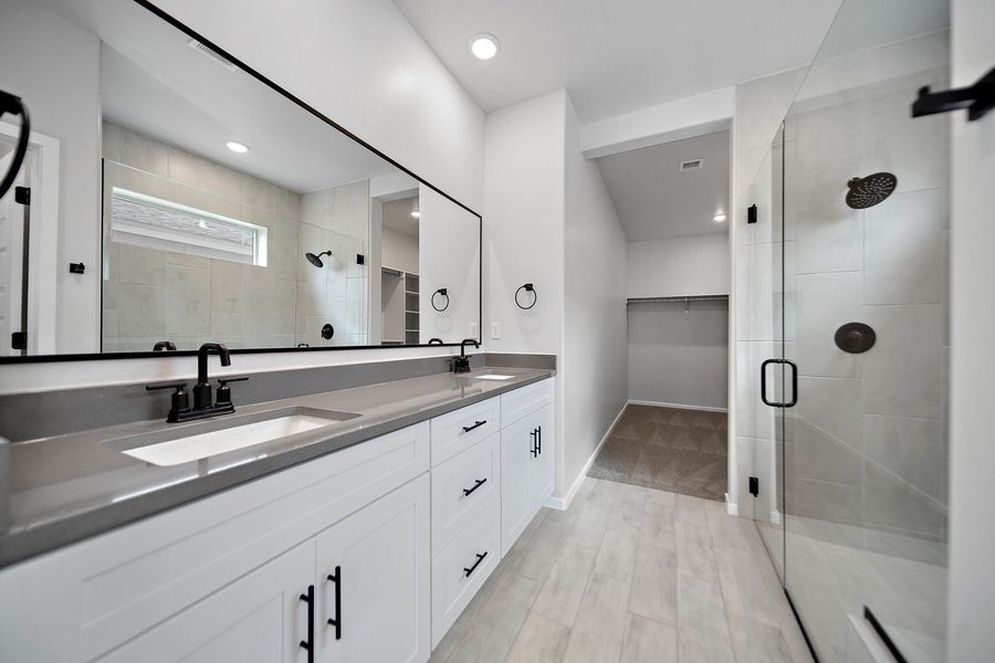 Representative furnished interior of a home built from the Capitan by Hakes Brothers in Summer Sky North, El Paso (Image 6).