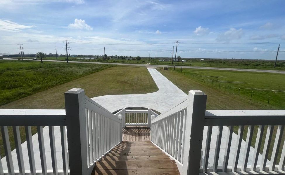Exterior details and patio area of a home in , Crystal Beach (Image 9).