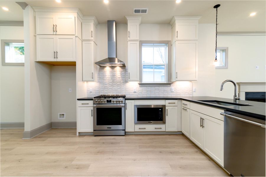 Furnished interior view inside a new home in , Charleston (Image 12).
