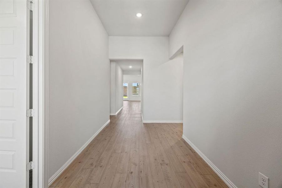 4-web-or-mls-1401-red-clover-ave