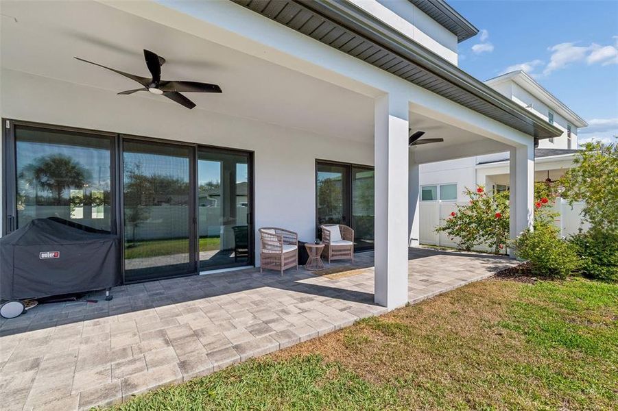 Exterior details and patio area of a home in , Tampa (Image 25).