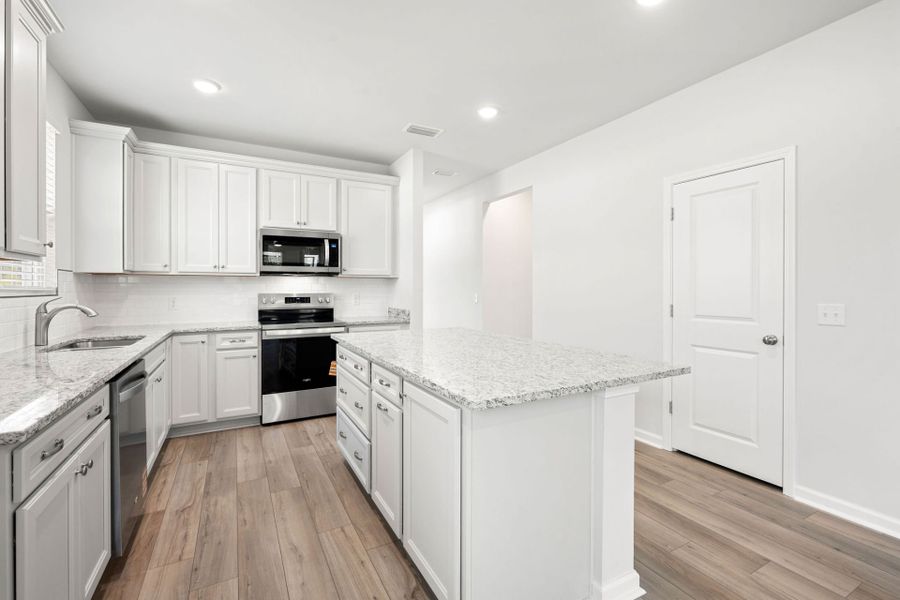 Furnished interior view inside a new home in Del Webb Savannah at Heartwood, Richmond Hill (Image 5).