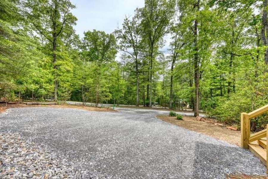 Natural landscape and outdoor views near  in Blairsville (Image 27).