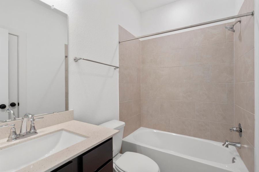 Furnished interior view inside a new home in Sienna 45', 50', Missouri City (Image 8).