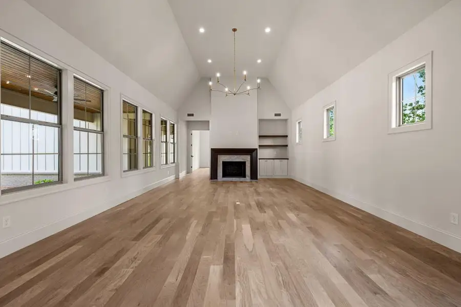 Spacious, unfurnished interior of a new home in , Newnan (Image 17).
