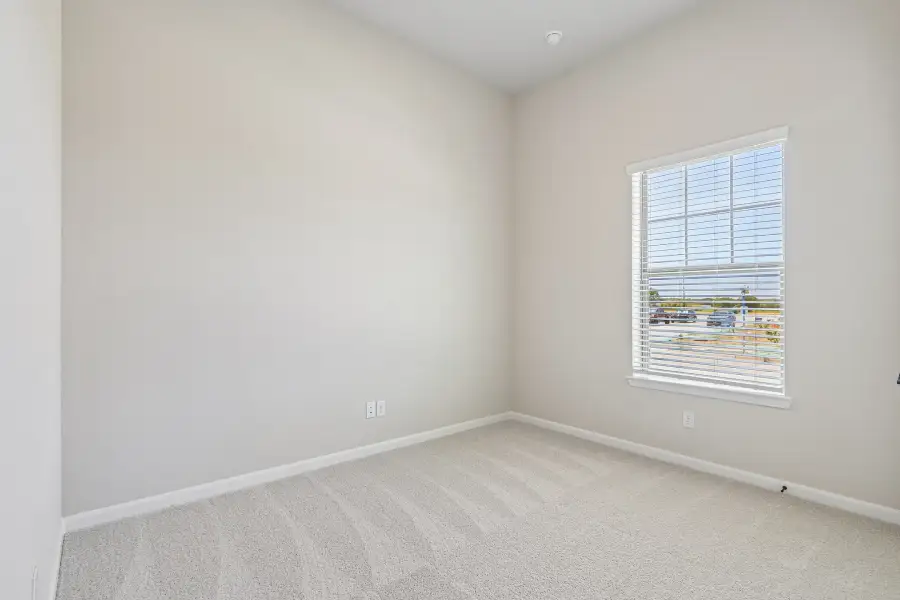 Spacious, unfurnished interior of a new home in Ribbonwood, Aubrey (Image 15).