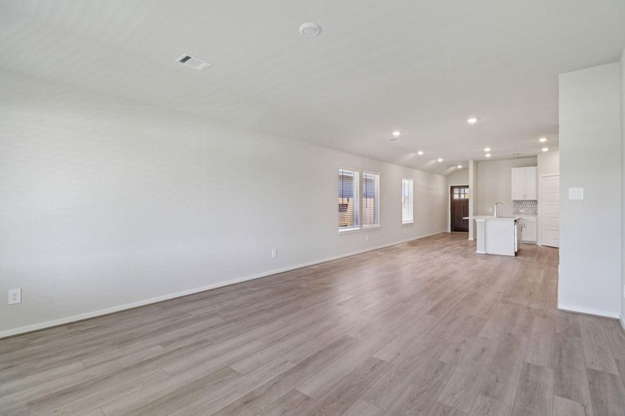 Spacious, unfurnished interior of a new home in Granger Pointe - Traditional Series, Conroe (Image 20). Spacious, unfurnished interior of a new home in Granger Pointe - Traditional Series, Conroe (Image 20).