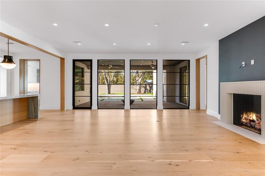 Spacious, unfurnished interior of a new home in , Dallas (Image 12).