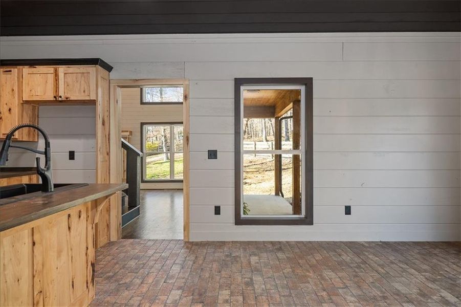 Exterior details and patio area of a home in , Talking Rock (Image 18).