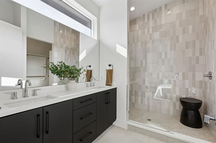 Furnished interior view inside a new home in , Dallas (Image 15).