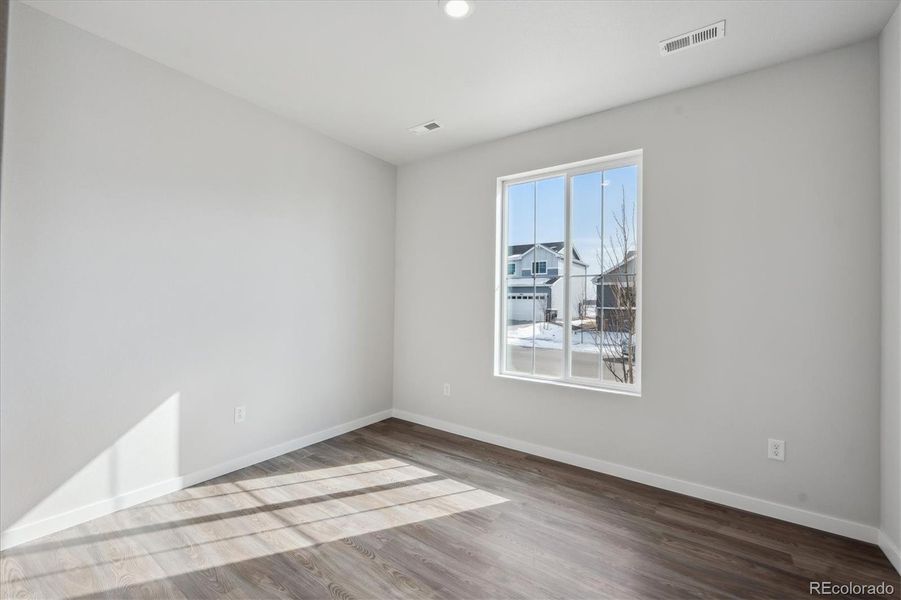 Spacious, unfurnished interior of a new home in Farmlore, Brighton (Image 17).