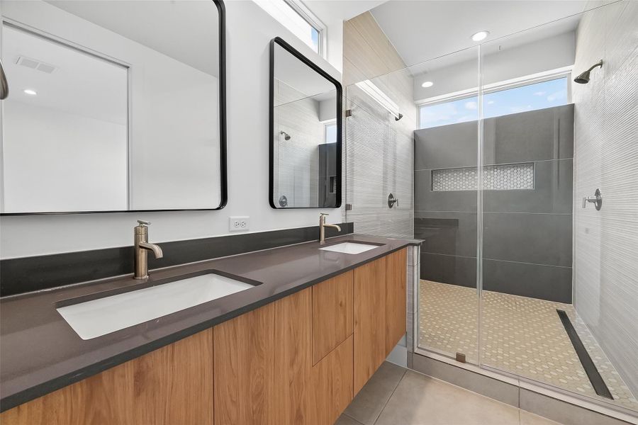 Furnished interior view inside a new home in Middle Street Lofts on the Bayou, Houston (Image 37).