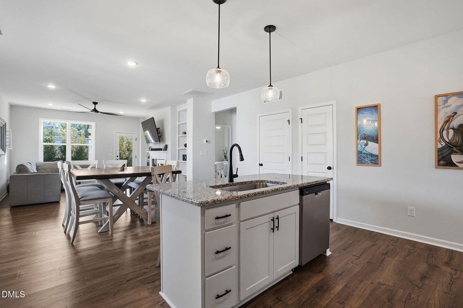 14-web-or-mls-263 Maidenhair Pl-44